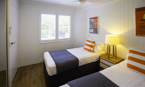 Ocean Breeze Resort - Accommodation Main Beach 24
