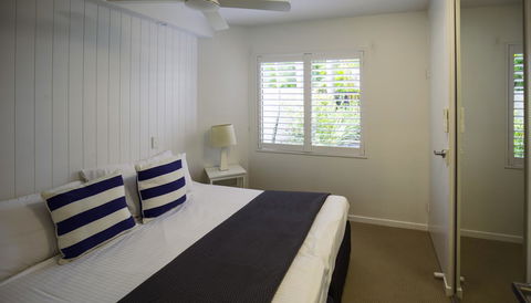 Ocean Breeze Resort - Accommodation Main Beach 13