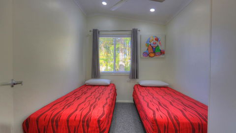 Alex Beach Cabins And Tourist Park - Accommodation Main Beach 31
