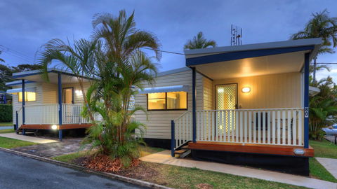 Alex Beach Cabins And Tourist Park - Accommodation Main Beach 25