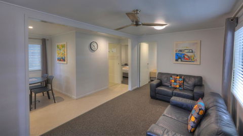Alex Beach Cabins And Tourist Park - Accommodation Main Beach 9