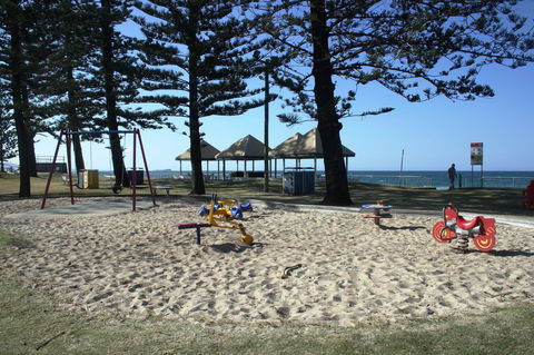 Alex Beach Cabins And Tourist Park - Accommodation Main Beach 43