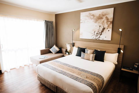 Mantra Club Croc - Accommodation Main Beach 1