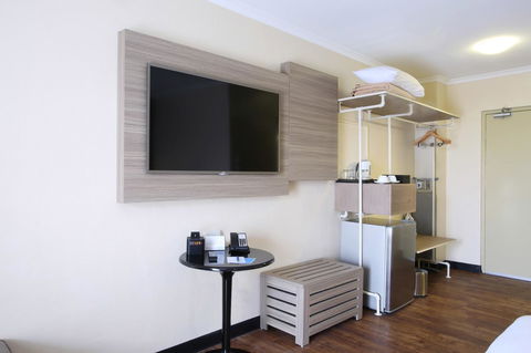 Mantra Club Croc - Accommodation Main Beach 11