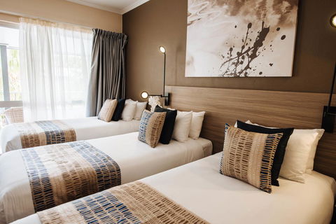 Mantra Club Croc - Accommodation Main Beach 22