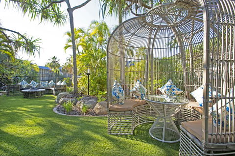 Mantra Club Croc - Accommodation Main Beach 2