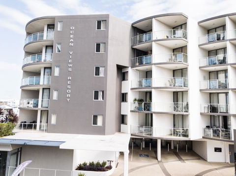 Ocean Views Resort Caloundra - Accommodation Main Beach 4