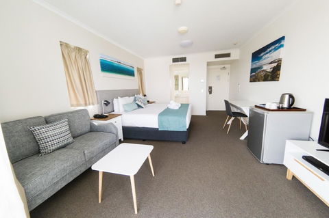 Ocean Views Resort Caloundra - Accommodation Main Beach 30