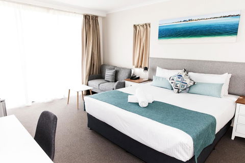 Ocean Views Resort Caloundra - Accommodation Main Beach 25
