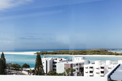 Ocean Views Resort Caloundra - Accommodation Main Beach 8