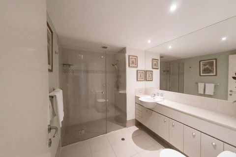 Ocean Views Resort Caloundra - Accommodation Main Beach 20