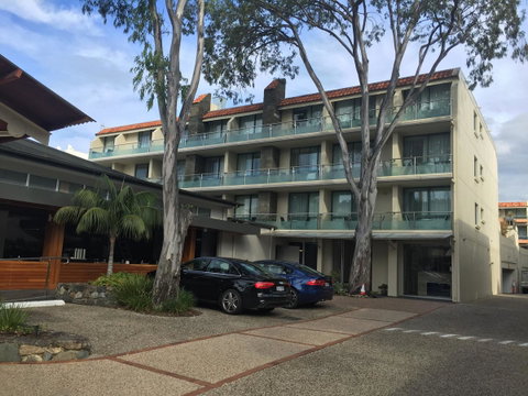 Hotel Laguna - Accommodation Main Beach 14