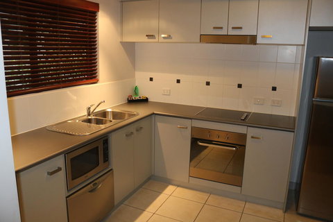 Blue Lagoon Resort - Accommodation Main Beach 29