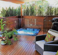 Pandanus Spa Cottage - Accommodation Main Beach