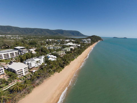 On The Beach Apartments - Accommodation Main Beach 16