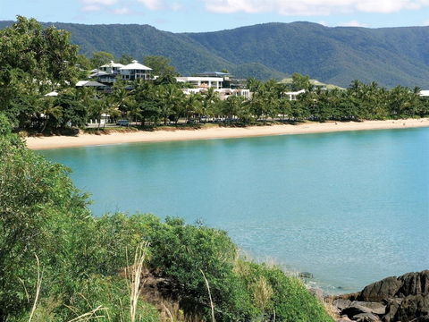On The Beach Apartments - Accommodation Main Beach 14