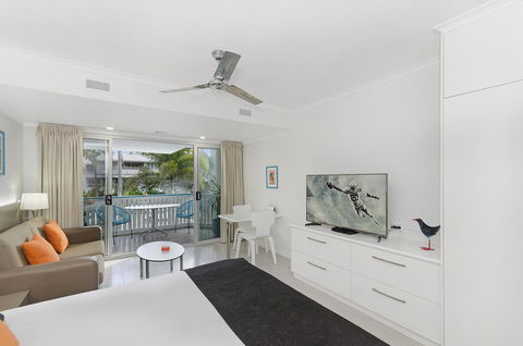 By The Sea Port Douglas - Accommodation Main Beach 19