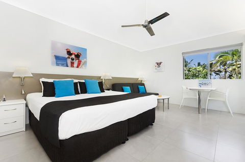 By The Sea Port Douglas - Accommodation Main Beach 15
