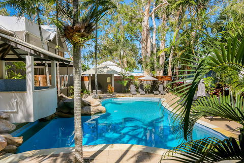 Paradise On The Beach Resort - Accommodation Main Beach 4
