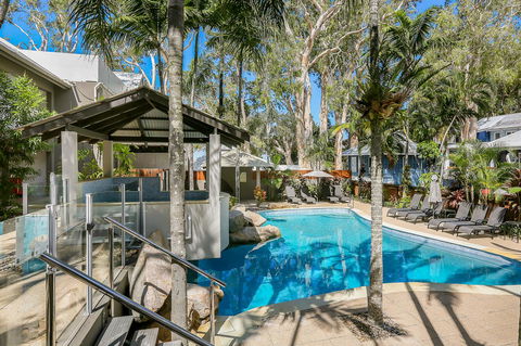 Paradise On The Beach Resort - Accommodation Main Beach 3