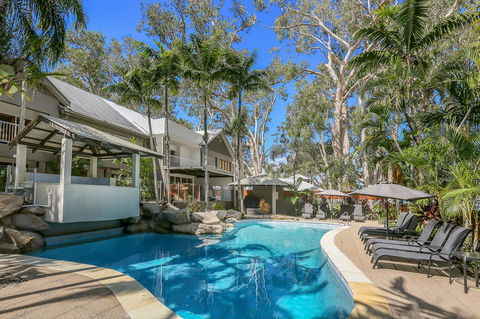 Paradise On The Beach Resort - Accommodation Main Beach 2