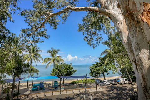 Paradise On The Beach Resort - Accommodation Main Beach 14