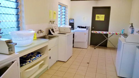 Island Leisure Resort - Accommodation Main Beach 27