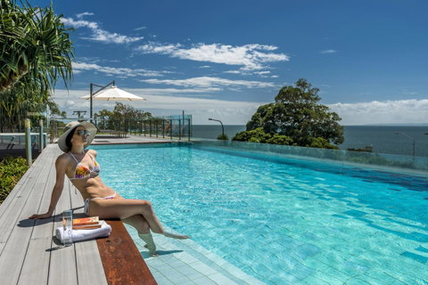 Oaks Redcliffe Mon Komo Suites - Accommodation Main Beach 9