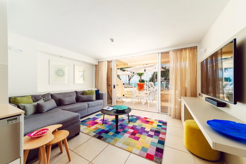Netanya Noosa Beachfront Resort - Accommodation Main Beach 4