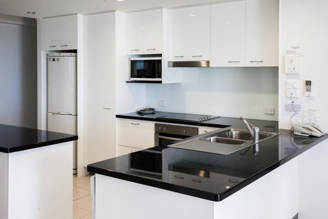 Coolum Caprice - Accommodation Main Beach 9