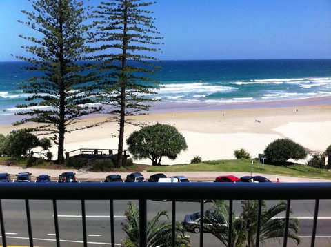 Coolum Caprice - Accommodation Main Beach 34