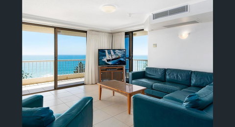 Coolum Caprice - Accommodation Main Beach 2
