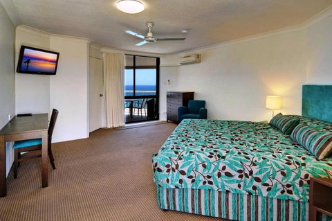 Coolum Caprice - Accommodation Main Beach 33