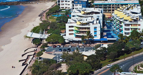 Rolling Surf Resort - Accommodation Main Beach 43