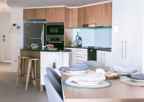Rumba Beach Resort - Accommodation Main Beach 2