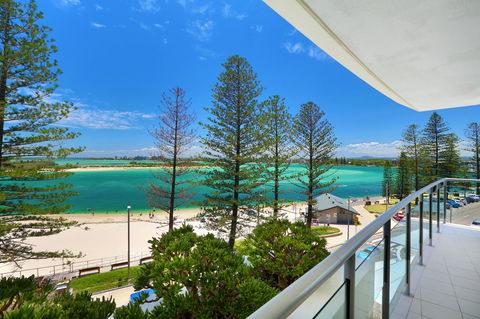 Rumba Beach Resort - Accommodation Main Beach 23