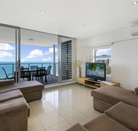 Redvue Luxury Apartments - Accommodation Main Beach