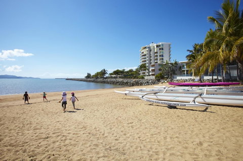 Mariners North Holiday Apartments - Accommodation Main Beach 1