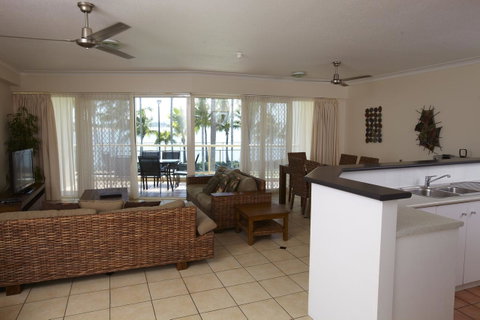 Mariners North Holiday Apartments - Accommodation Main Beach 31