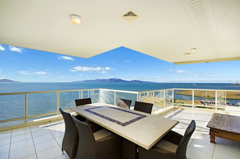Mariners North Holiday Apartments - Accommodation Main Beach 3