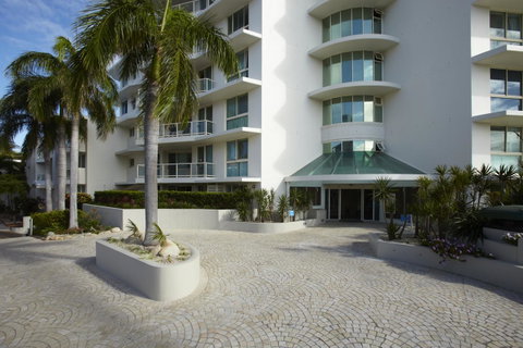 Mariners North Holiday Apartments - Accommodation Main Beach 14