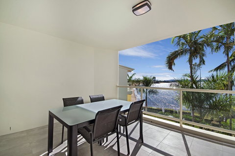 Mariners North Holiday Apartments - Accommodation Main Beach 7