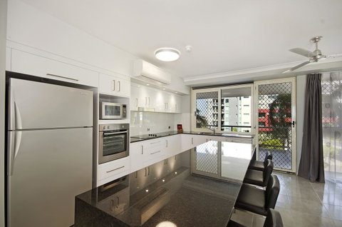 Mariners North Holiday Apartments - Accommodation Main Beach 33