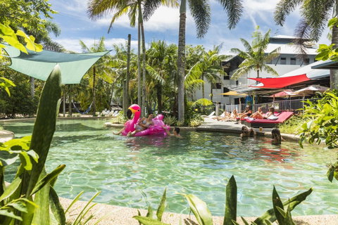 Summer House Cairns - Accommodation Main Beach 2