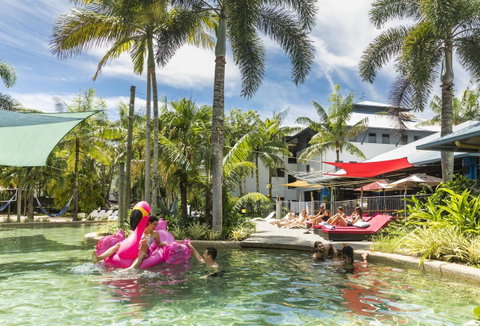 Summer House Cairns - Accommodation Main Beach 3