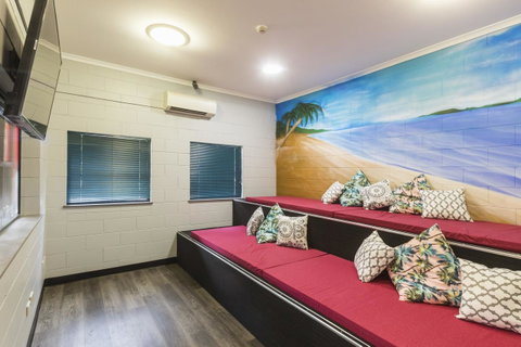 Summer House Cairns - Accommodation Main Beach 27