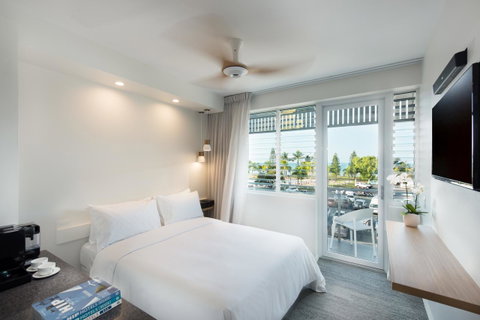 Heart Hotel And Gallery Whitsundays - Accommodation Main Beach 5