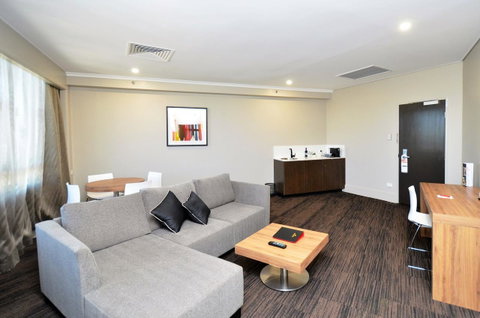 Hotel Grand Chancellor Townsville - Accommodation Main Beach 2