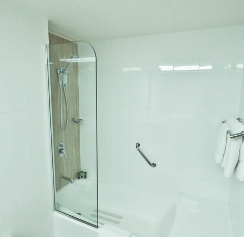 Pacific Hotel Cairns - Accommodation Main Beach 36