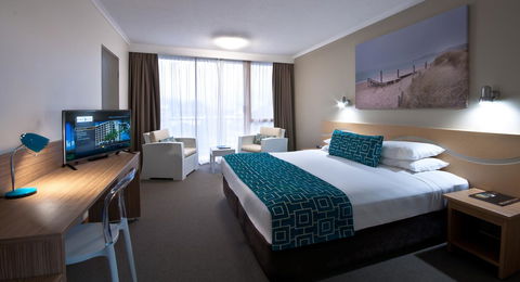 Pacific Hotel Cairns - Accommodation Main Beach 41